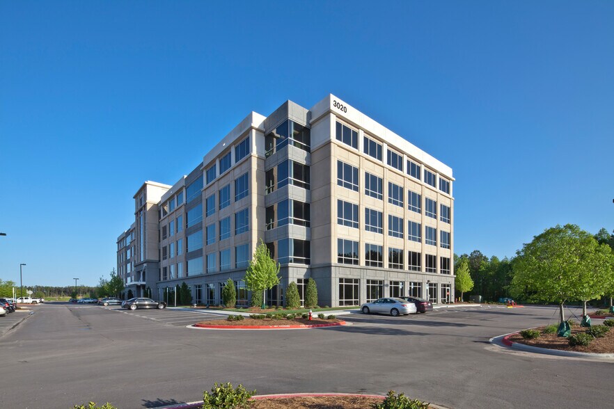 3005 Carrington Mill Blvd, Morrisville, NC à louer - Photo principale – Image 2 sur 44