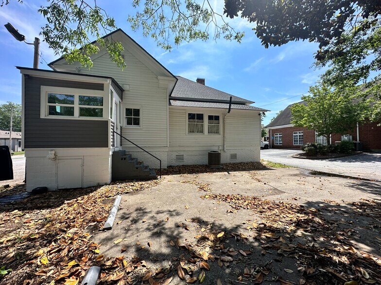 30 Jefferson St, Newnan, GA à vendre - Photo de l’immeuble – Image 2 sur 31