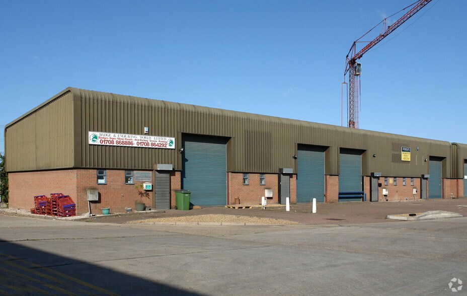 Purfleet Industrial Park, South Ockendon à louer - Photo de l’immeuble – Image 3 sur 7