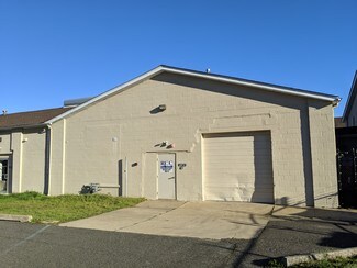 Plus de détails pour 10 Lippincott Ln, Mount Holly, NJ - Industriel/Logistique à louer