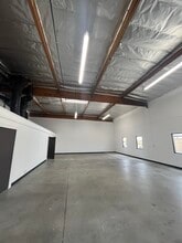 4025 Spencer St, Torrance, CA à louer Photo intérieure– Image 1 sur 14