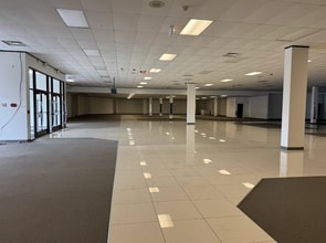 501 Columbia Tpke, Rensselaer, NY à louer Photo intérieure– Image 2 sur 7