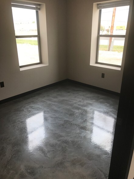 5625 S 59th West Ave, Tulsa, OK à louer - Photo intérieure – Image 3 sur 6