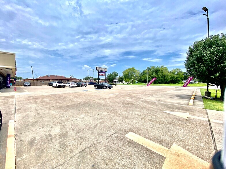 2745-2765 Washington Blvd, Beaumont, TX à vendre - Photo de l’immeuble – Image 3 sur 15