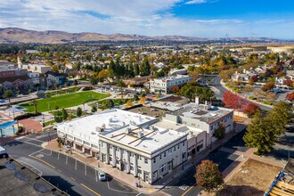 420-440 Railroad Ave, Pittsburg, CA - VUE AÉRIENNE  vue de carte - Image1