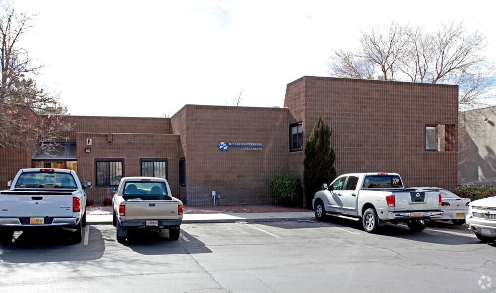 3500 F Comanche Rd NE, Albuquerque, NM à louer - Photo principale – Image 1 sur 26
