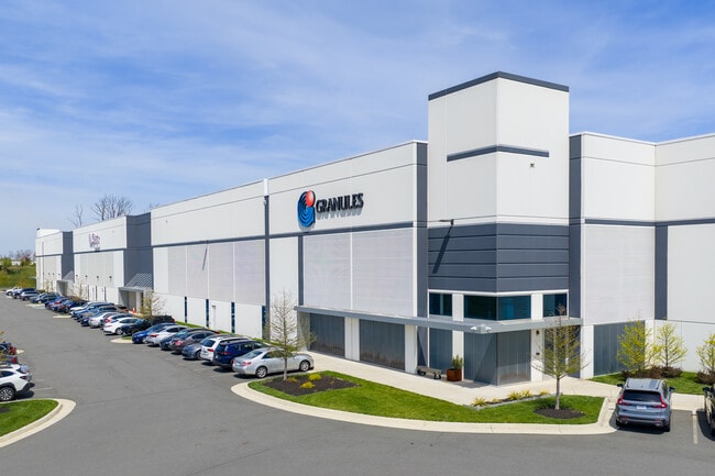 Plus de détails pour 7413 Cushing Rd, Manassas, VA - Industriel/Logistique à louer
