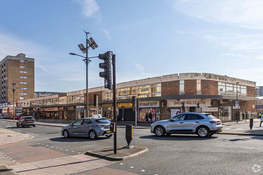59 High St, Hounslow à louer - Photo principale – Image 1 sur 4