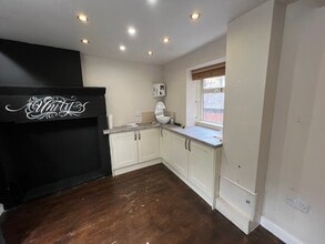 21 Rochdale Rd, Todmorden à louer Photo intérieure– Image 2 sur 5