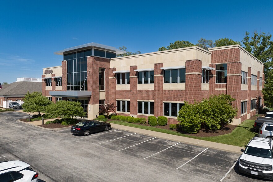 900 N Rock Hill Rd, Saint Louis, MO à vendre - Photo de l’immeuble – Image 3 sur 17