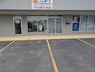Plus de détails pour 382-392 Virginia St, Crystal Lake, IL - Local commercial à louer