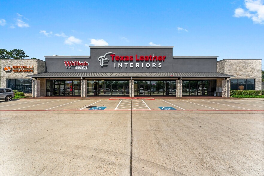 26333 I-45, The Woodlands, TX à louer - Photo de l’immeuble – Image 2 sur 23