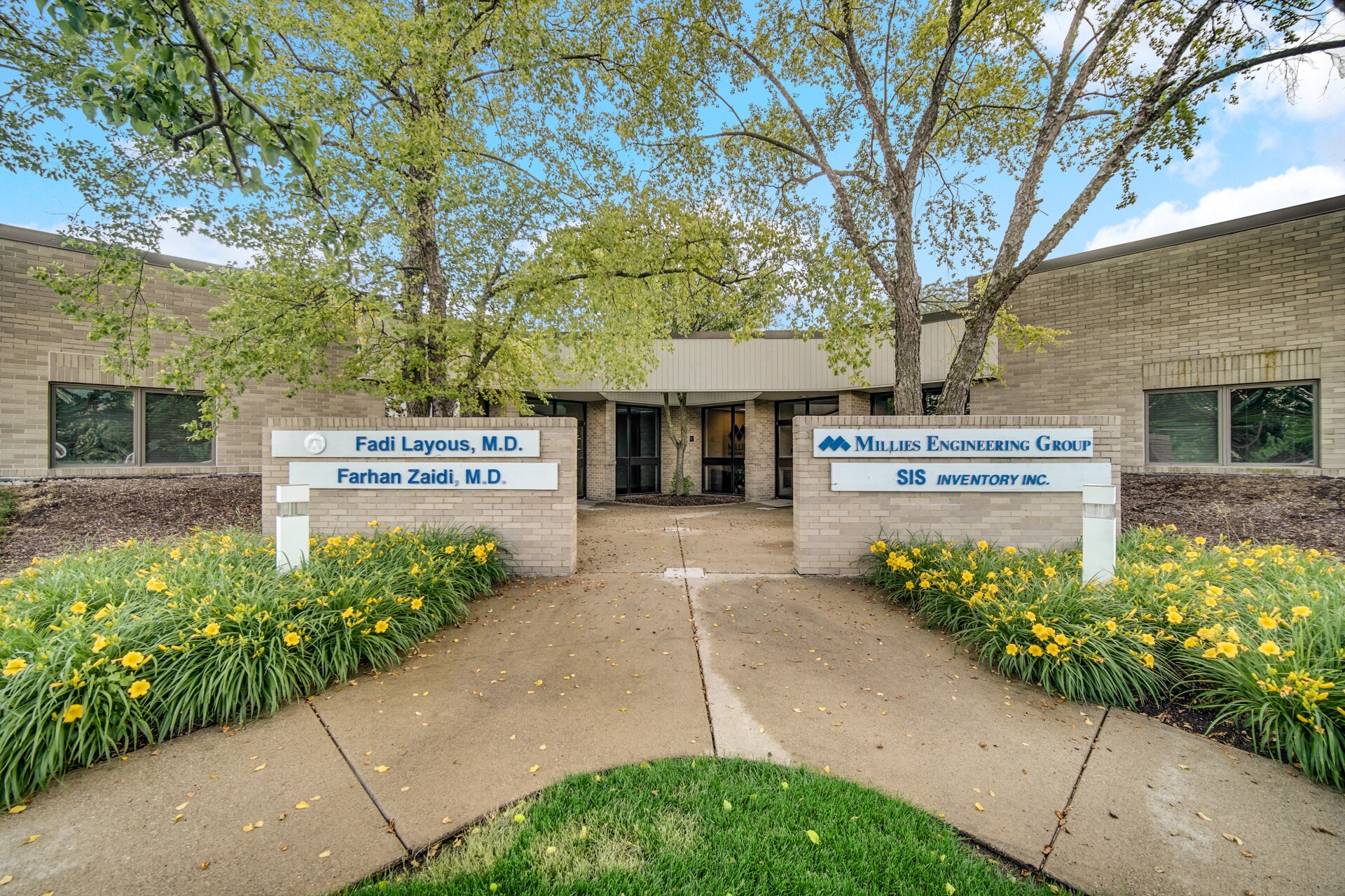 9711 Valparaiso Dr, Munster, IN à louer Photo de l’immeuble– Image 1 sur 35