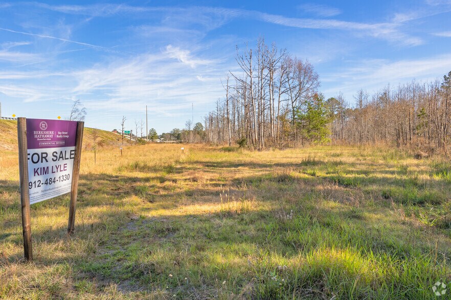 215 Jimmy DeLoach Pky, Savannah, GA à vendre - Photo de l’immeuble – Image 2 sur 11