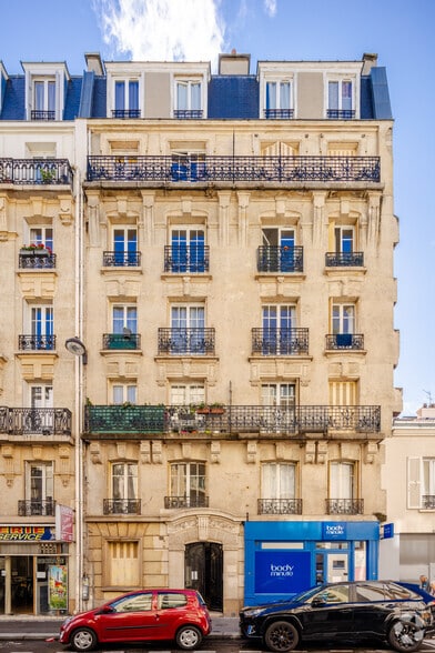 17 Rue Violet, Paris à louer - Photo principale – Image 1 sur 1