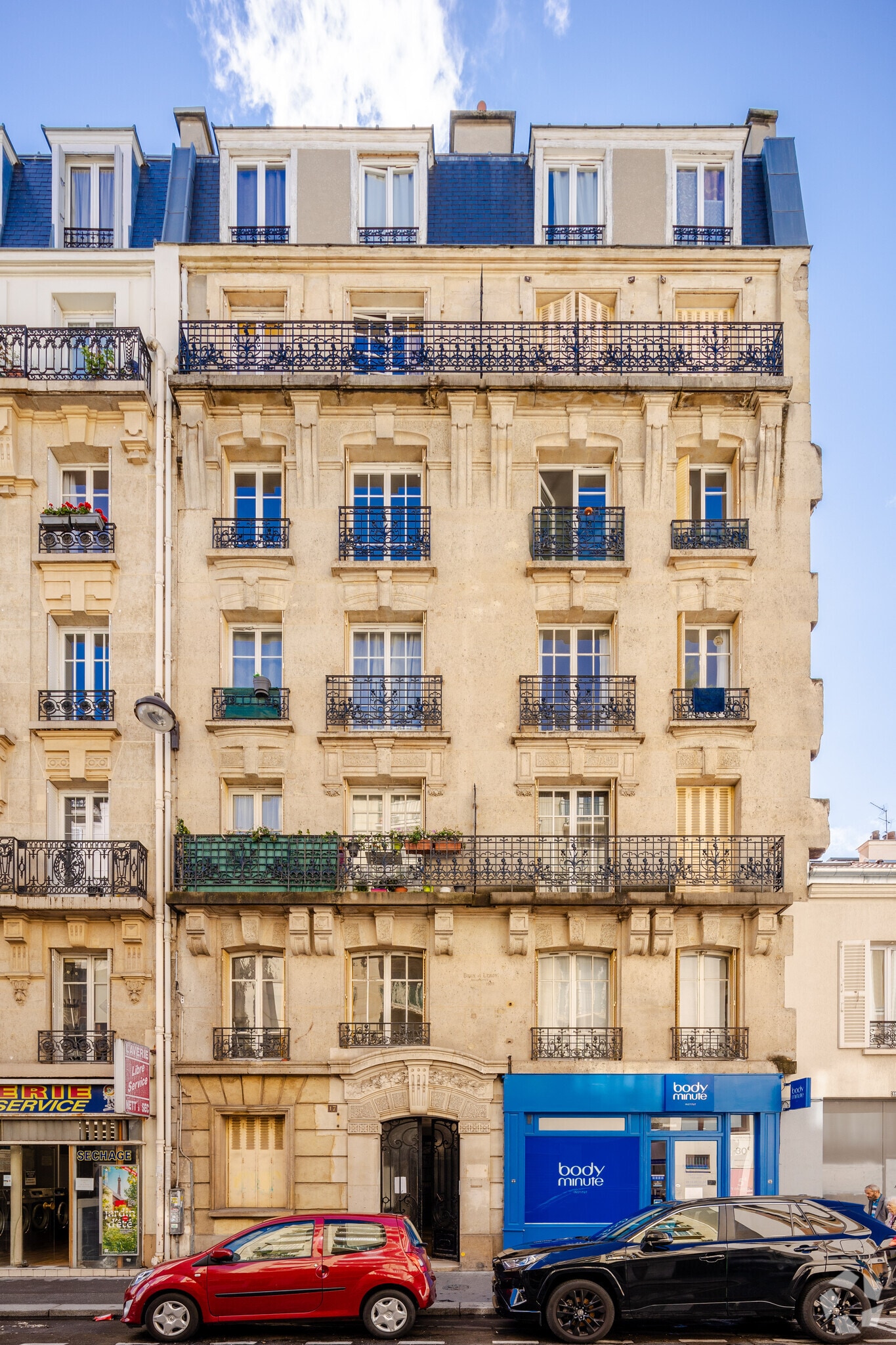 17 Rue Violet, Paris à louer Photo principale– Image 1 sur 2