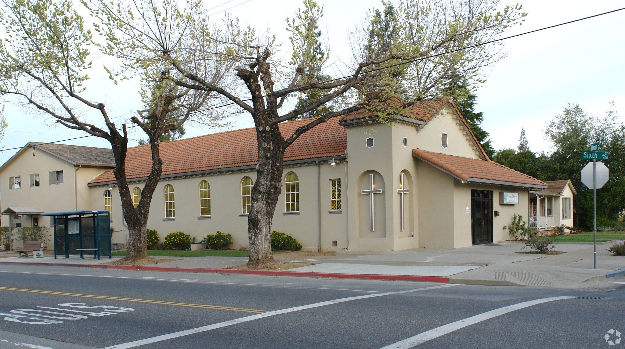 7401 Hanna St, Gilroy, CA à louer Photo principale– Image 1 sur 5