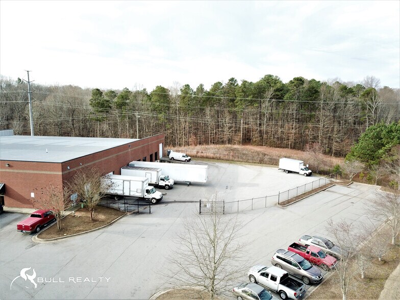 5355-5356 Palmero Ct, Buford, GA à louer - Photo de l’immeuble – Image 2 sur 8