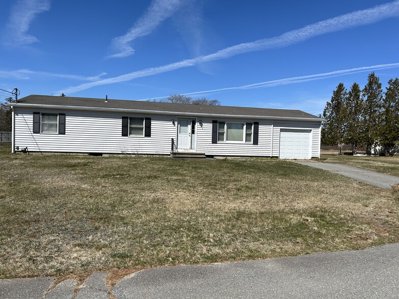 1-9 USCG Housing Dr, Jonesport, ME à vendre - Photo principale – Image 1 sur 7