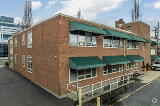 Plus de détails pour 220 Old Country Rd, Mineola, NY - Bureau à louer