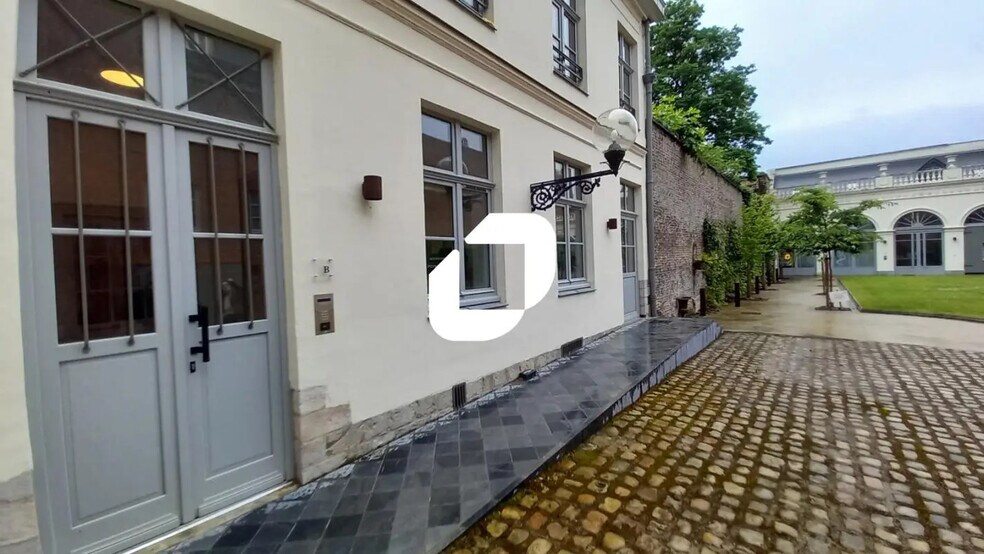 Bureau dans Lille à louer - Photo de l’immeuble – Image 3 sur 9