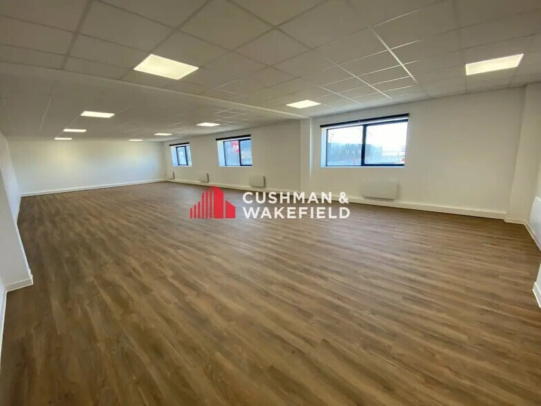 Local d’activités dans Bruguières à louer - Photo intérieure – Image 3 sur 5