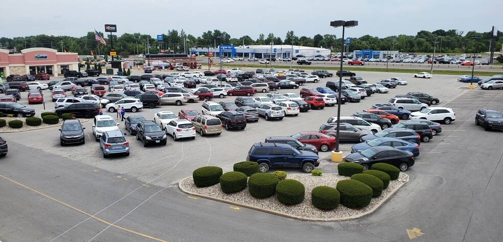 1700 E Boulevard, Kokomo, IN à louer - Photo de l’immeuble – Image 2 sur 7