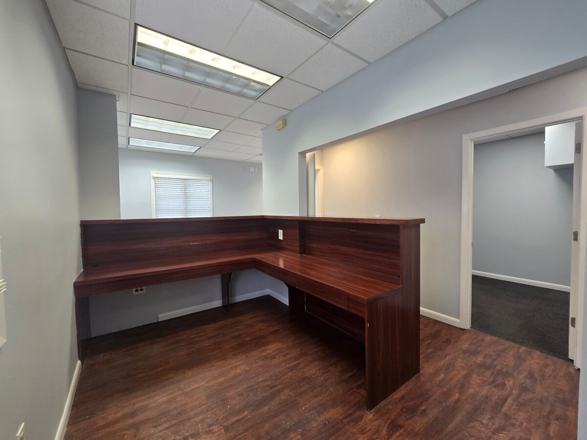359 Centre St, Nutley, NJ 07110 - Lot C101 - - Photo intérieure - Image 2 of 11