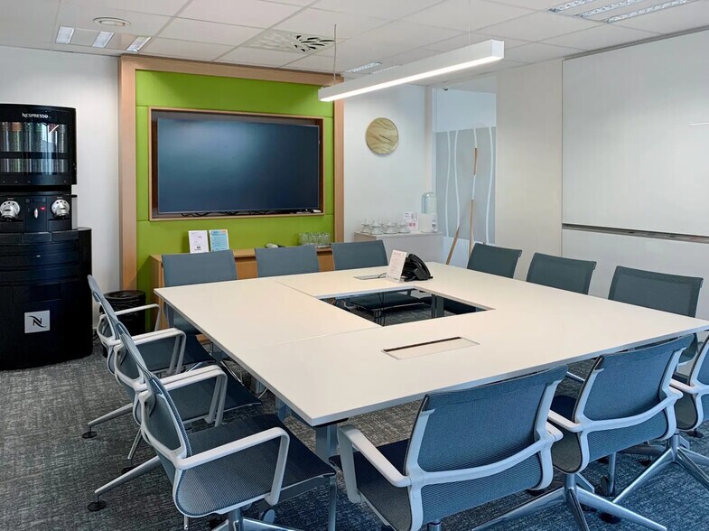 Bureau dans Marcq-en-Baroeul à louer - Photo de l’immeuble – Image 1 sur 10