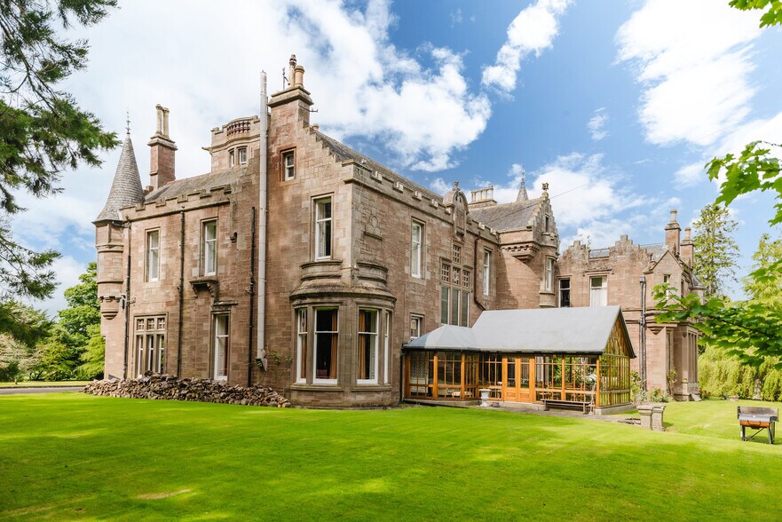 Forfar Rd, Arbroath à vendre - Photo de l’immeuble – Image 2 sur 12
