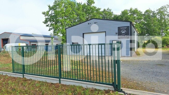 Plus de détails pour Industriel/Logistique à louer