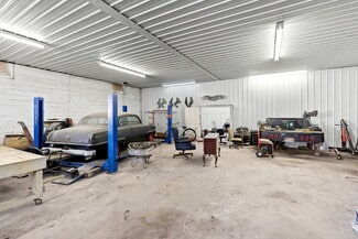 Plus de détails pour 101 Watering St, Tabor City, NC - Local d’activités à vendre