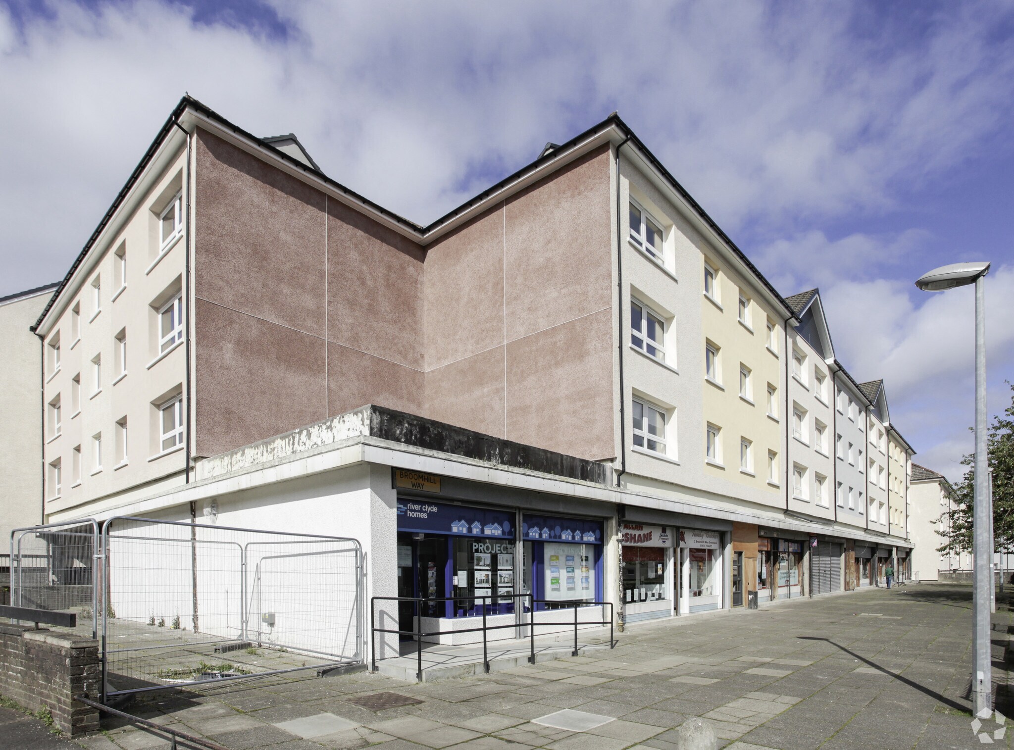 1-10 Broomhill Way, Greenock à louer Photo principale– Image 1 sur 6