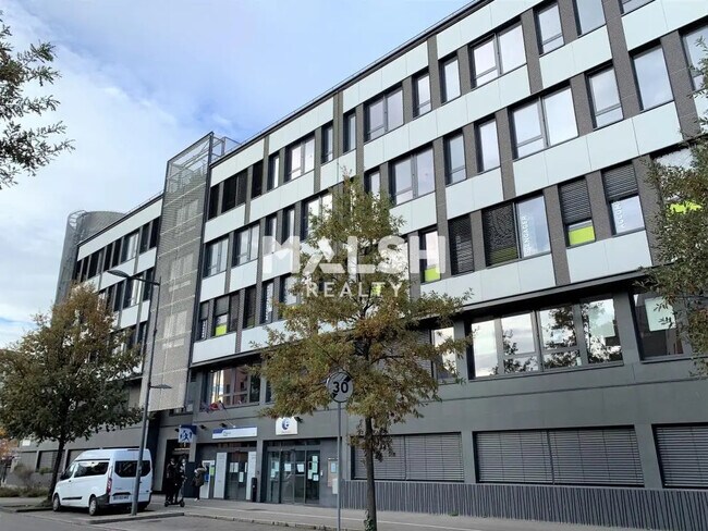 Plus de détails pour Avenue Salvador Allende, Vaulx-en-Velin - Bureau à vendre