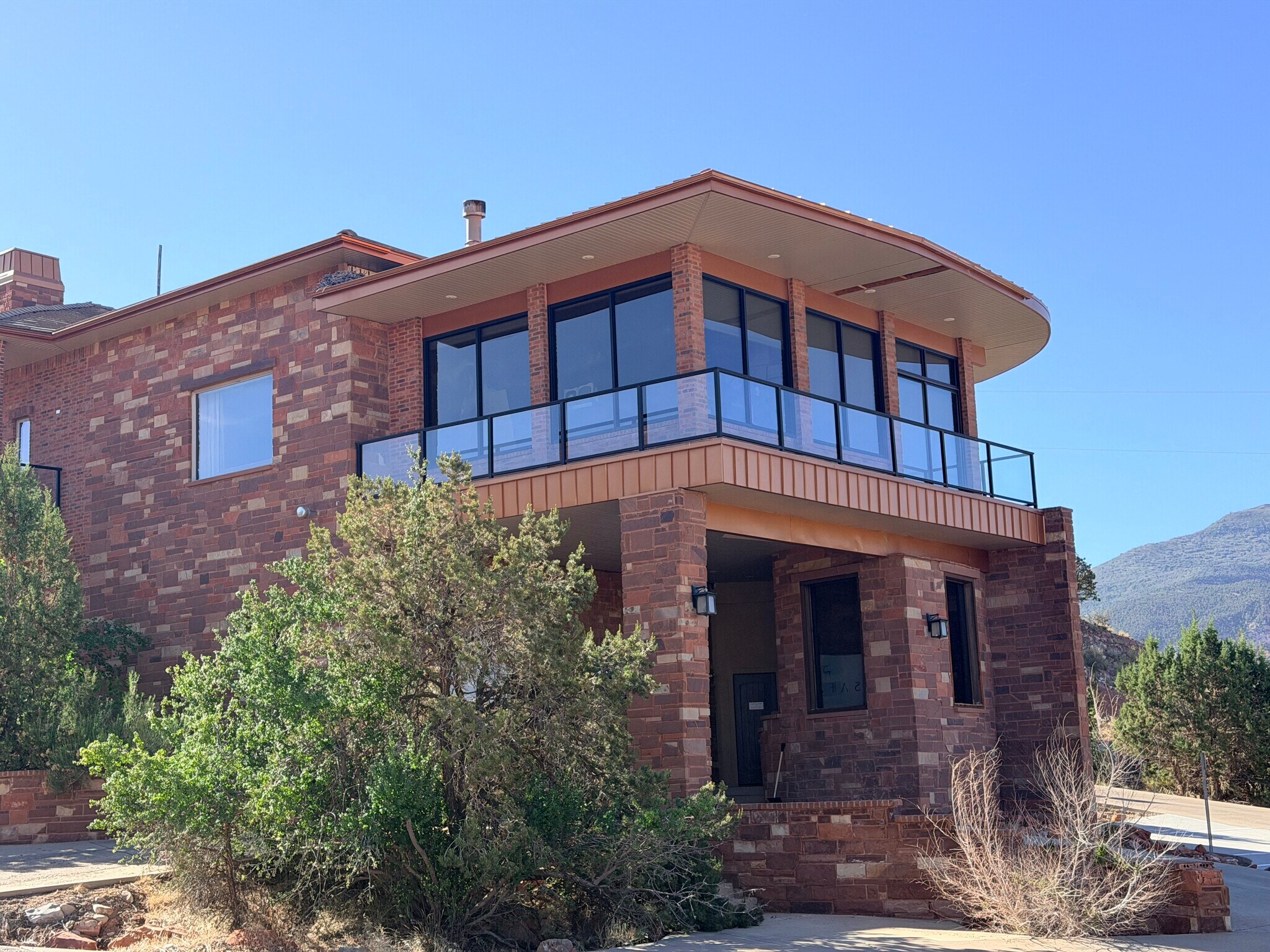 1125 N Hovi Hills Dr, Cedar City, UT à vendre Photo de l’immeuble– Image 1 sur 5