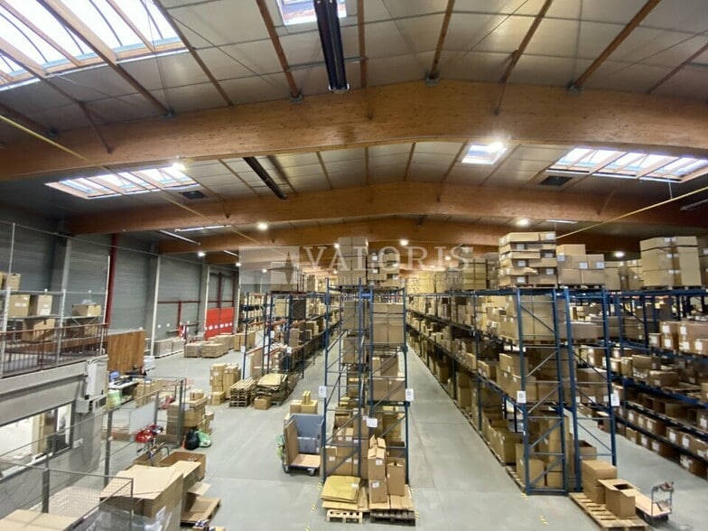 Industriel/Logistique dans Saint-André-de-Corcy à louer - Photo de l’immeuble – Image 3 sur 6