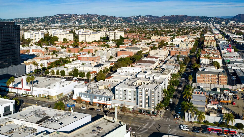 5353 Wilshire Blvd, Los Angeles, CA à louer - Photo de l’immeuble – Image 3 sur 6