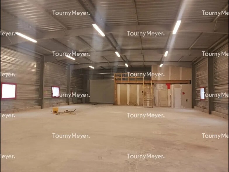 Local d’activités dans Vertou à louer - Photo de l’immeuble – Image 2 sur 5