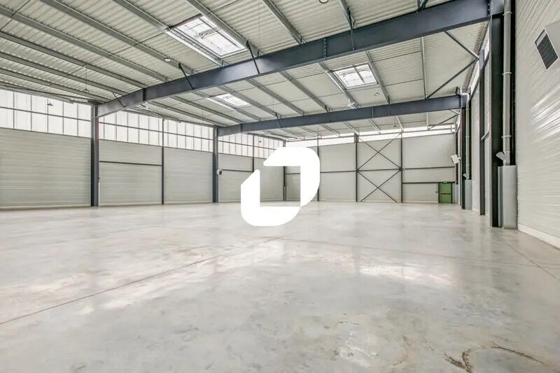 Local d’activités dans Stains à louer - Photo intérieure – Image 3 sur 28