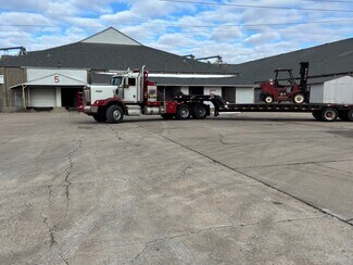 Plus de détails pour 5755 S Hoover Rd, Wichita, KS - Industriel/Logistique à louer