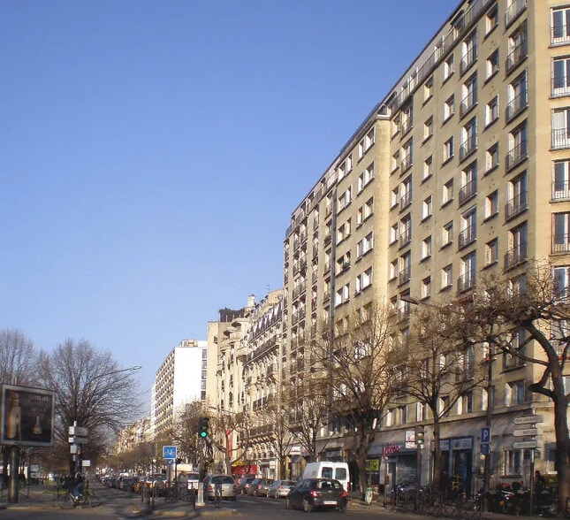Local commercial dans Paris à louer - Photo de l’immeuble – Image 2 sur 3