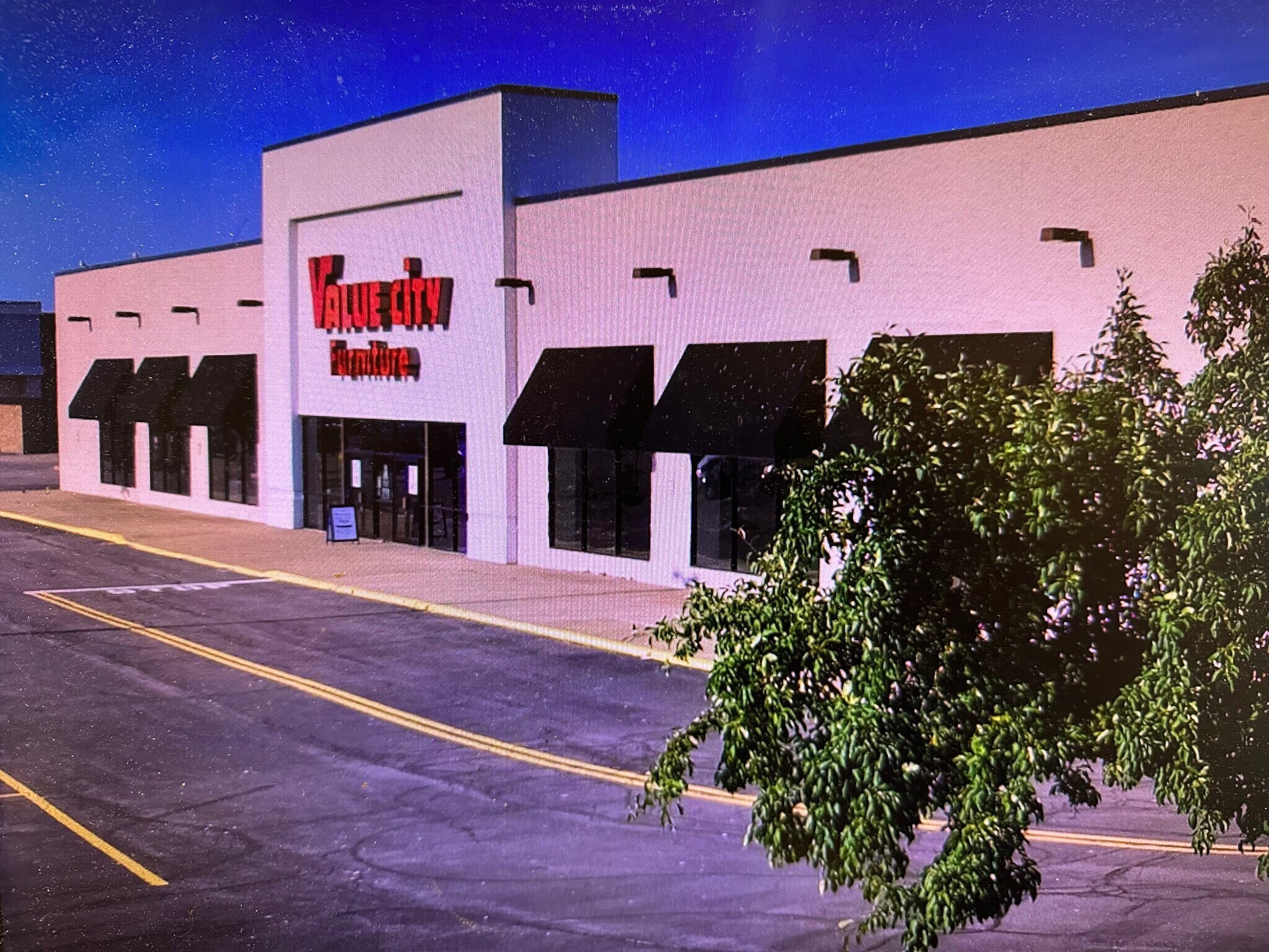 1000 Hylan Dr, Henrietta, NY à louer Photo principale– Image 1 sur 6