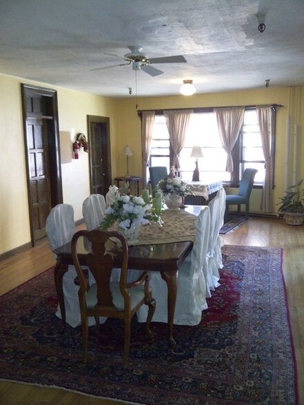 25 Hartford St, Rumford, ME à louer - Photo intérieure – Image 3 sur 15