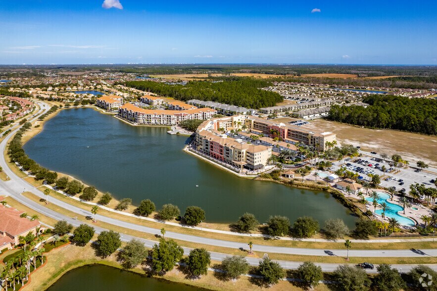 424 Luna Bella Ln, New Smyrna Beach, FL à louer - Aérien – Image 2 sur 41