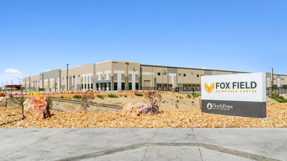46950 N 45th Street W, Lancaster, CA à louer - Photo de l’immeuble – Image 3 sur 4
