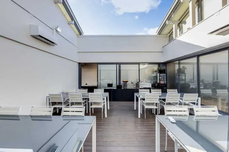 34-36 Rue Lauriston, Paris à louer - Photo de l’immeuble – Image 2 sur 9