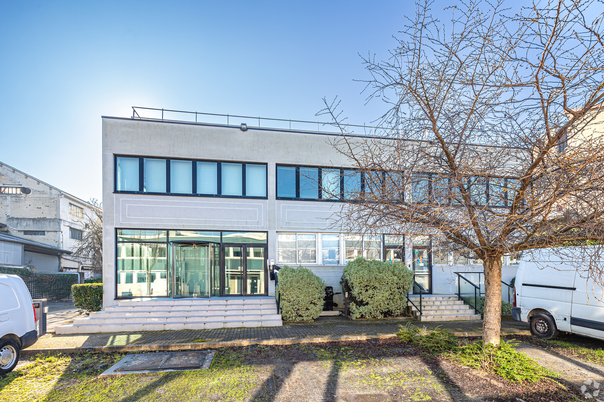 Bureau dans Nanterre à louer Photo principale– Image 1 sur 3