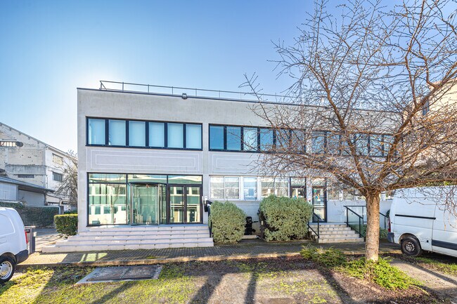 Plus de détails pour Bureau à louer