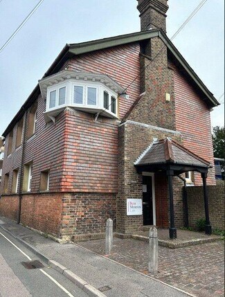Plus de détails pour Cantelupe Rd, East Grinstead - Bureau à louer