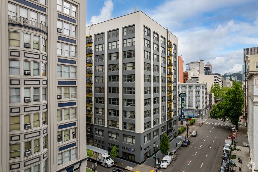 310 SW 4th Ave, Portland, OR à louer - Photo de l’immeuble – Image 2 sur 17